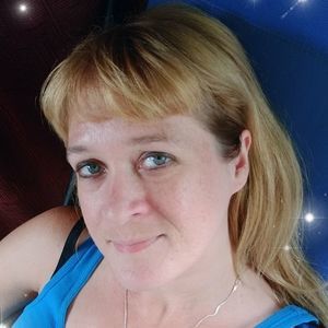 Meet your Posher, Estelle